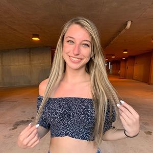 Meet your Posher, Savannah